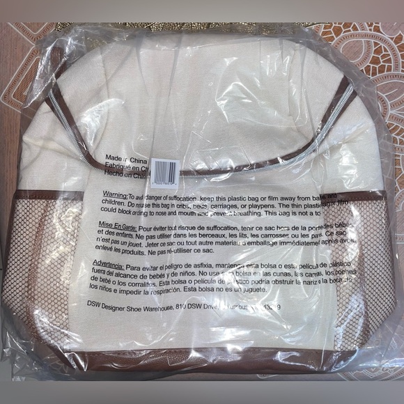 NWT Camuto DSW Exclusive Backpack Cooler - Picture 16 of 16